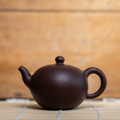 PURPLE CLAY YIXING SMALL POT